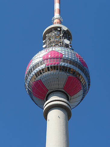 Fernsehturm Nahaufnahme Foto 