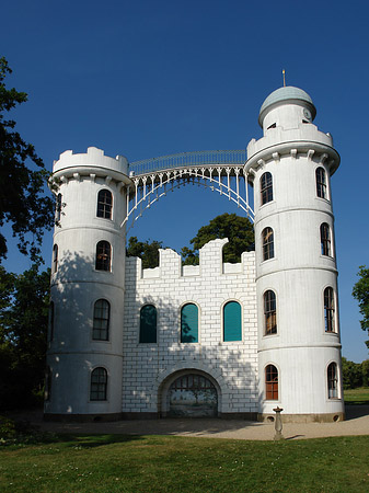 Foto Schloss auf der Pfaueninsel - Berlin