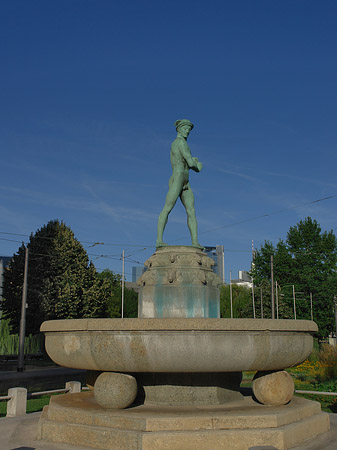 Merkurbrunnen Fotos