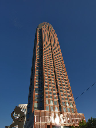 Fotos Messeturm mit Hammering Man