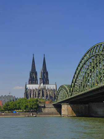 Foto Hohenzollernbrücke am Kölner Dom - Köln