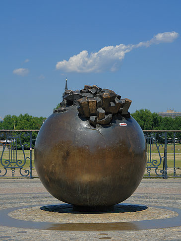 Fotos Kugelskulptur