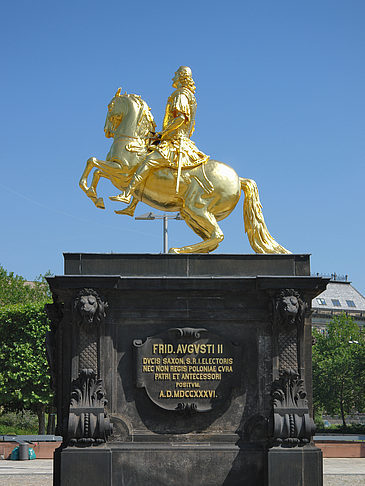 Goldener Reiter Fotos
