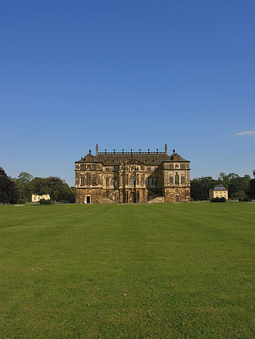 Foto Palais mit Wiese - Dresden