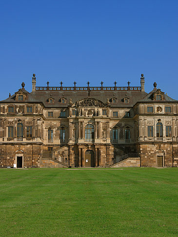 Foto Palais mit Wiese - Dresden