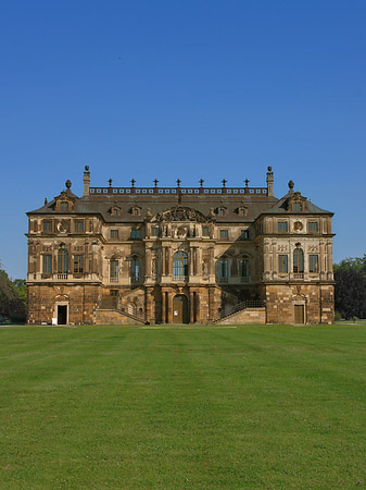Foto Palais mit Wiese - Dresden