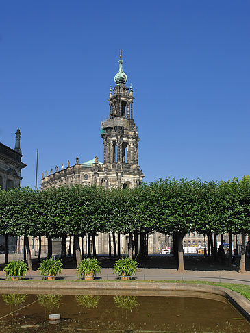 Fotos Teich vor dem Gericht | Dresden