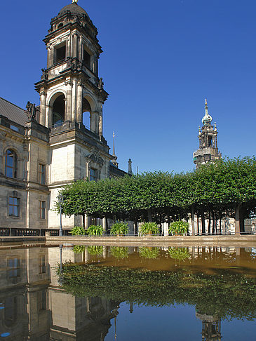 Fotos Teich vor dem Gericht | Dresden