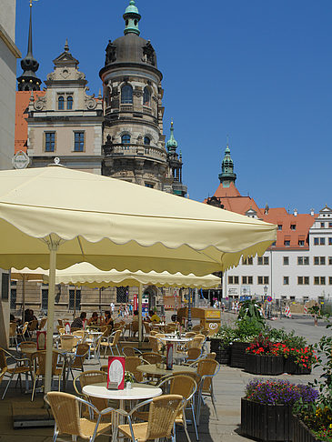 Cafe vor dem Schloss