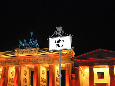 Brandenburger Tor bei Nacht Foto 