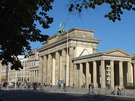 Tor von der Straße Fotos