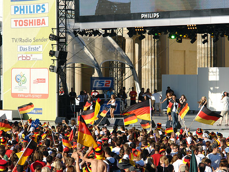 Fotos Bühne auf dem Fanfest | Berlin