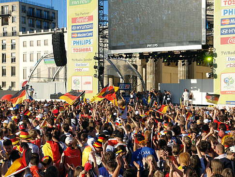 Bühne auf dem Fanfest
