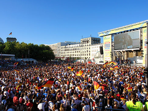 Fanmeile am Reichstag Foto 