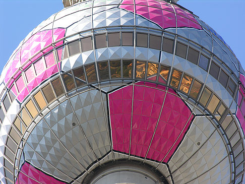 Fernsehturm Nahaufnahme Foto 