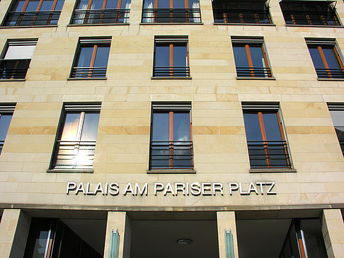 Palais am Pariser Platz Fotos