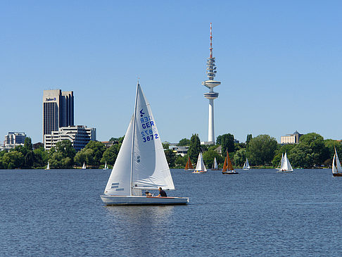 Heinrich-Hertz-Turm Fotos