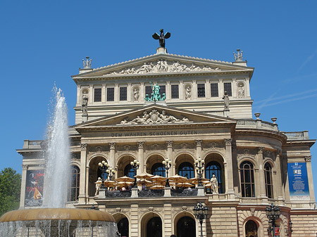 Fotos Alte Oper mit Brunnen | Frankfurt am Main