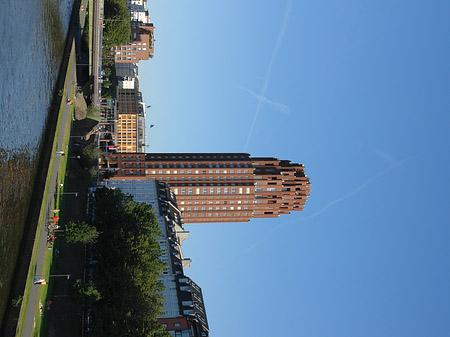 Foto Main Plaza mit Ufer