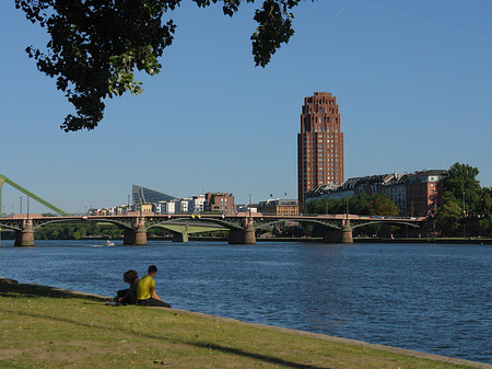 Fotos Main Plaza und Untermainbrücke | Frankfurt am Main
