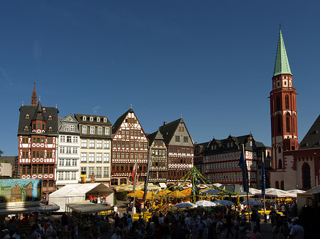 Römerberg mit Nikolaikirche Foto 