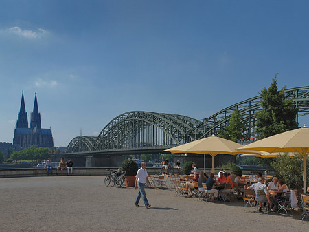 Foto Hohenzollernbrücke am Kölner Dom - Köln