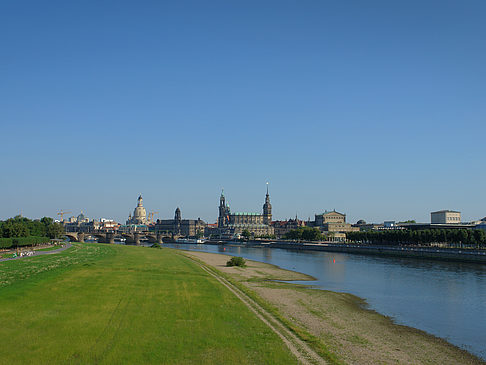 Canalettoblick mit Wiese Foto 