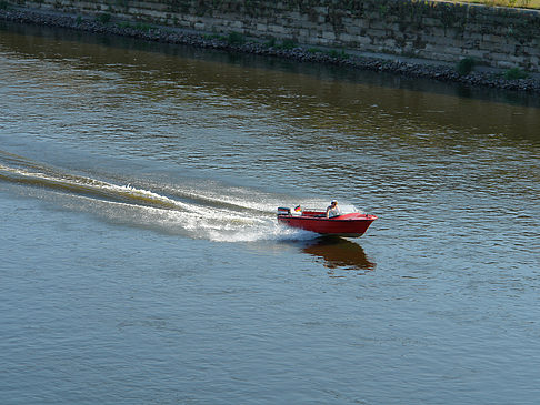 Fotos Boot auf der Elbe