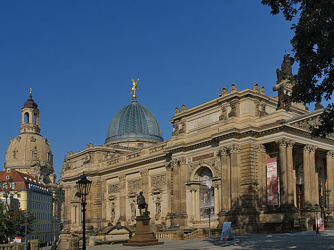 Fotos Frauenkirche und Kunstakademie