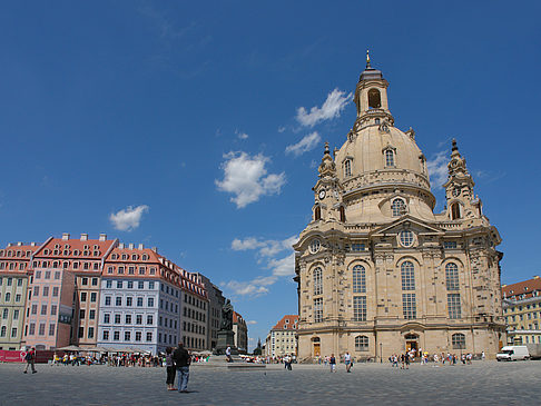 Frauenkirche und Neumarkt Foto 
