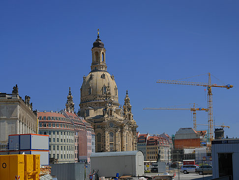 Frauenkirche mit Baustelle Foto 