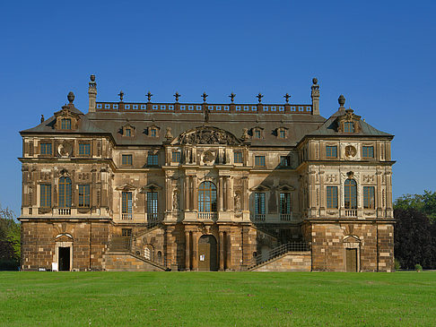 Fotos Palais mit Wiese | Dresden