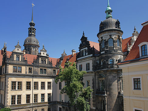 Schloss aus Taschenbergpalais Fotos