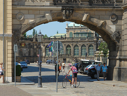 Taschenbergpalais